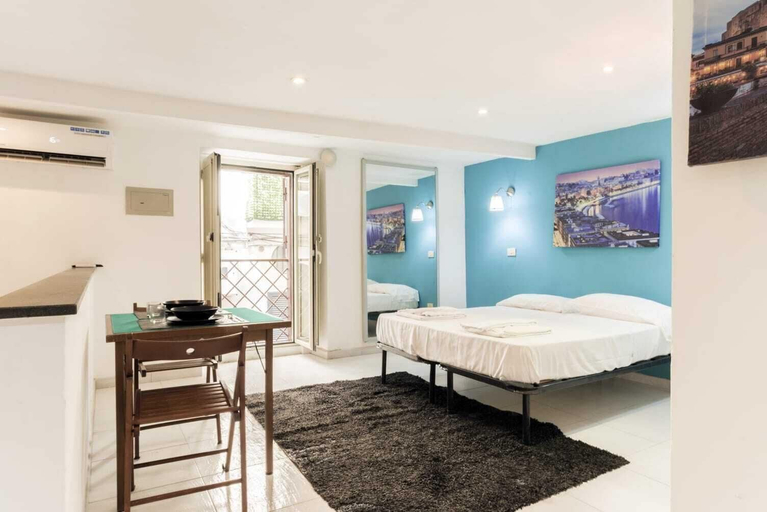 Bedroom 2, Luxury House, Napoli