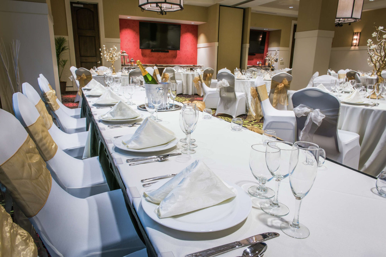 Food & Drinks 5, Hilton Garden Inn Rochester Downtown, NY, Monroe
