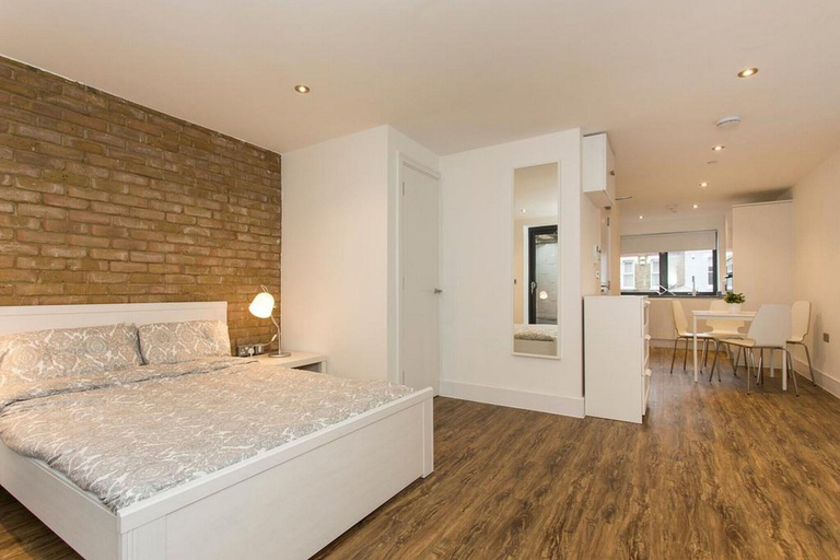 Bedroom 3, Manor House Studios By Morethanstays, London