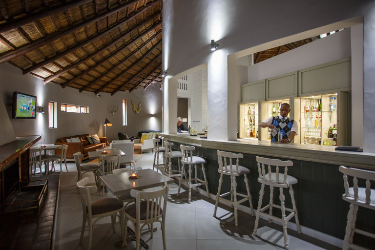 Food & Drinks 5, Protea Hotel by Marriott Oudtshoorn Riempie Estate, Eden