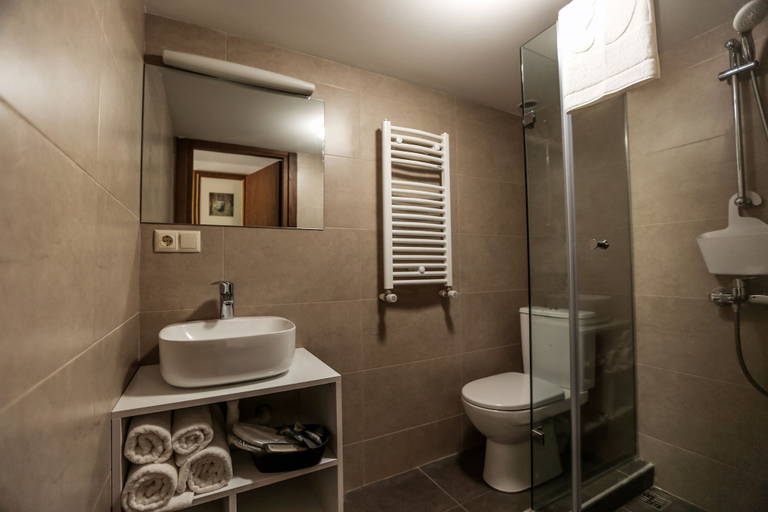 Bathroom 4, Tea for Two Hotel, Tbilisi