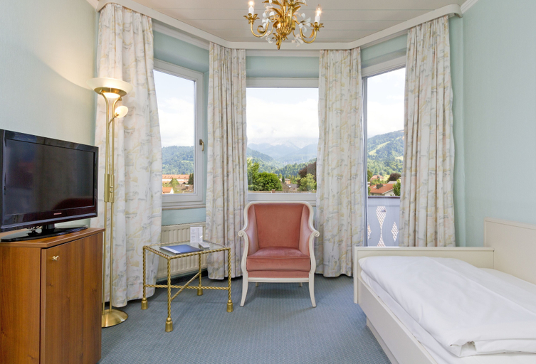 Bedroom 3, Wittelsbacher Hof Swiss Quality Hotel, Garmisch-Partenkirchen