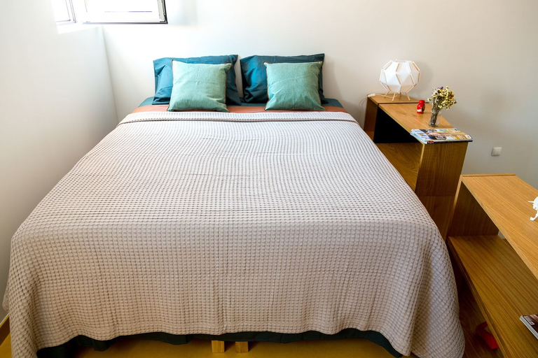 Bedroom 2, Solar Apartments, Setúbal