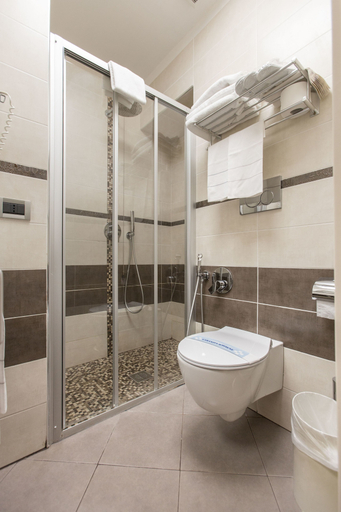 Bathroom 4, Hotel Piacenza, Milano