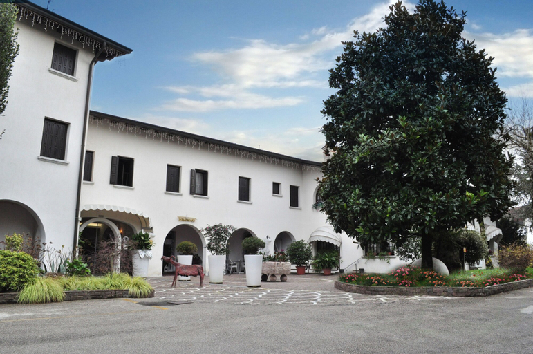 Exterior & Views 2, Hotel Restaurant Prata Verde, Pordenone