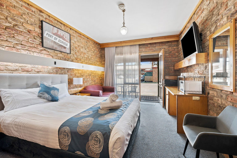 Bedroom 2, The Settlement Historic Hotel, Campaspe - Echuca