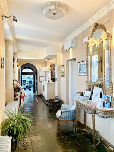 Public Area 3, Castello Miramare, Genova