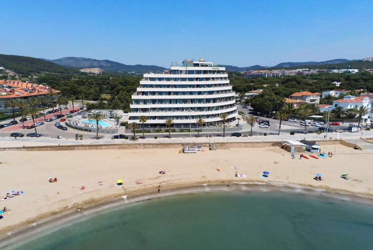 Exterior & Views 2, ME Sitges Terramar, Barcelona