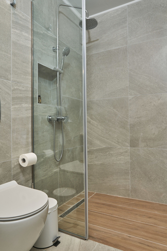 Bathroom 5, Mougre Studios, Central Macedonia