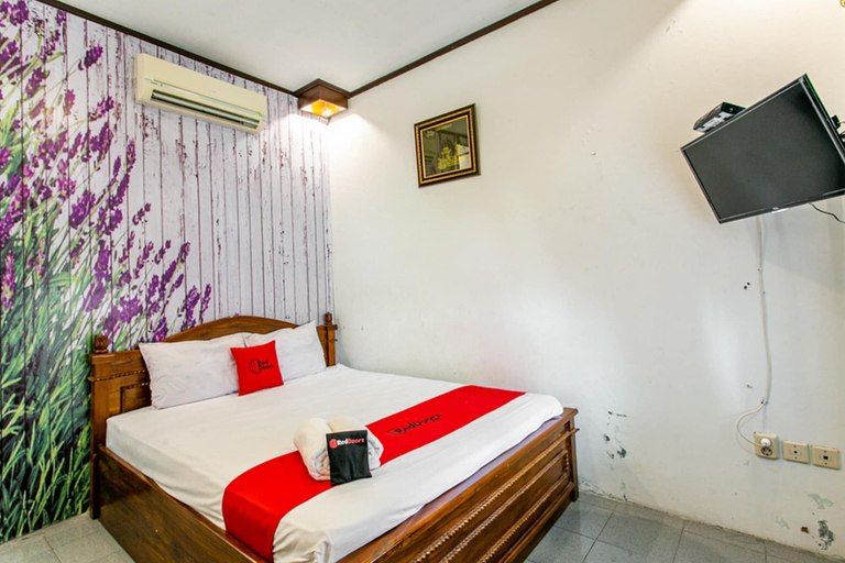 Bedroom 4, RedDoorz Plus near Taman Sari 2, Yogyakarta