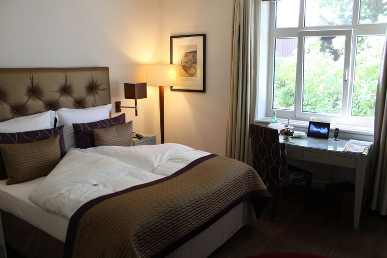 Bedroom 2, Hotel Süllberg Karlheinz Hauser, Hamburg