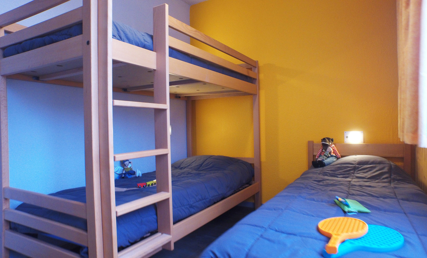 Bedroom 2, VVF Lac de Serre-Ponçon, Chorges, Hautes-Alpes