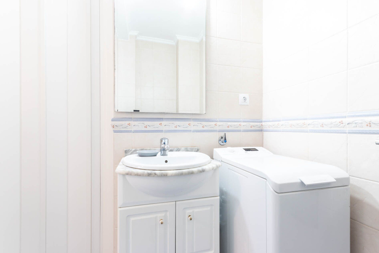 Bathroom 3, BAKIO BEACH II apartment by Aston Rentals, Vizcaya