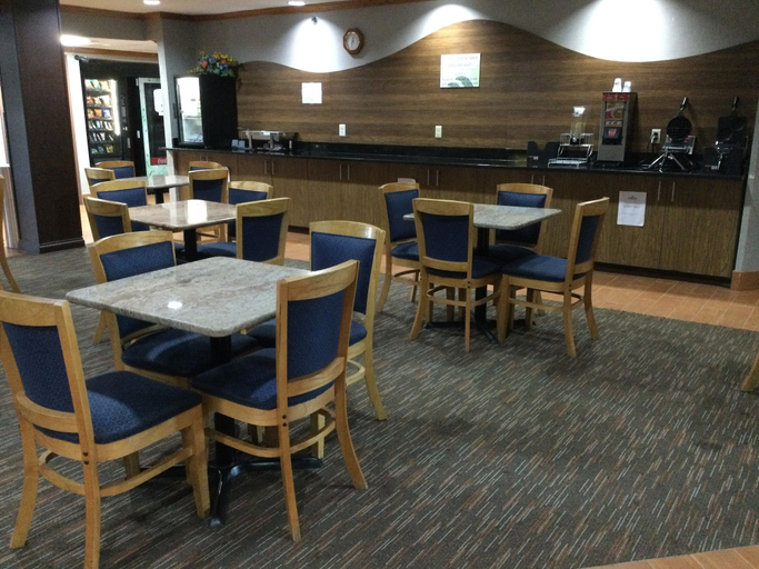 Food & Drinks 4, Wingate by Wyndham Brighton, Livingston