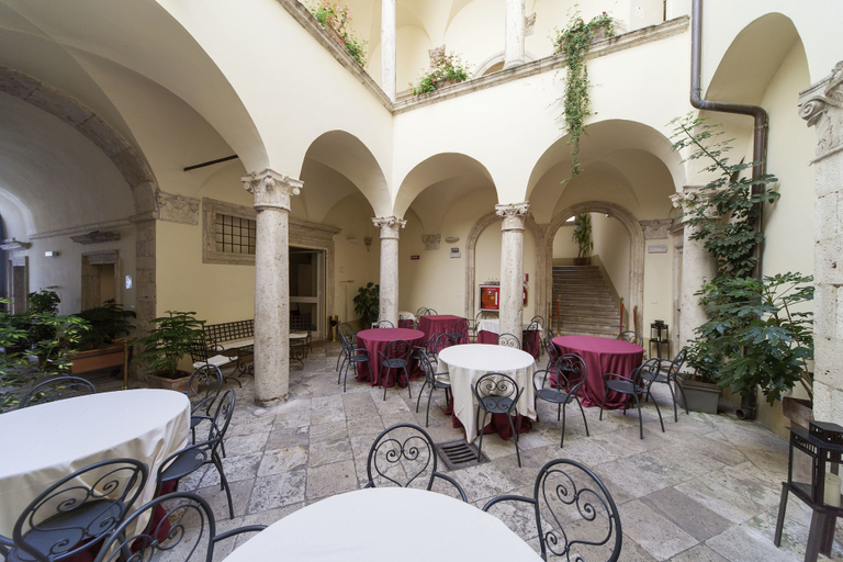 Food & Drinks 5, Palazzo Guiderocchi, Ascoli Piceno