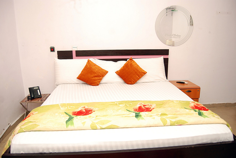 Bedroom 2, mmmHouse Abuja, AbujaMun
