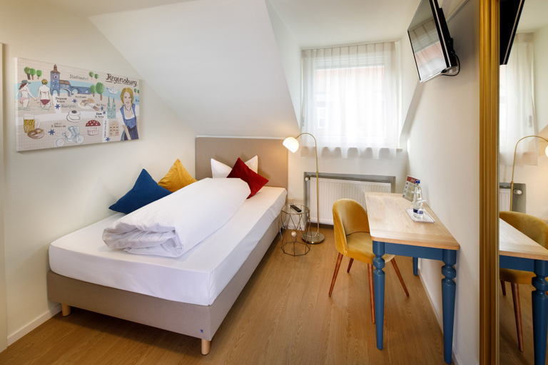 Bedroom 3, Rosi Boutique Hotel, Regensburg