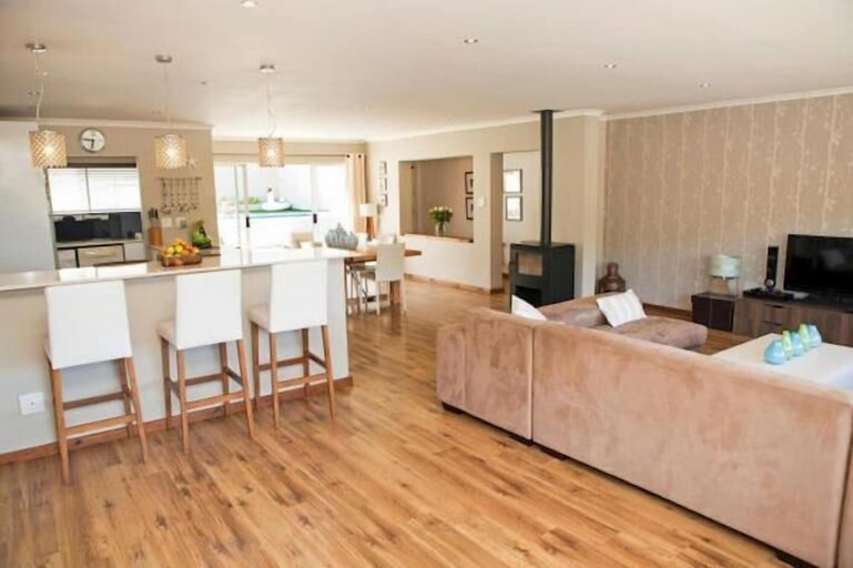 Others 5, Whale Bay Villa, City of Cape Town
