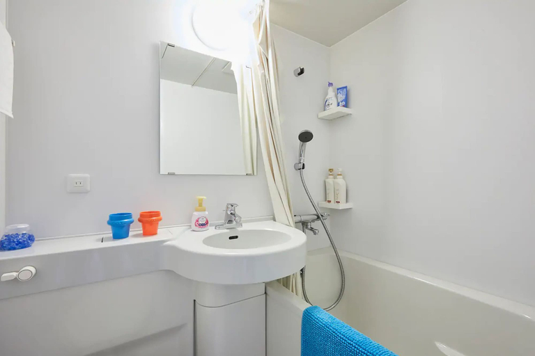 Bathroom, FC House Shibuya 101, Shibuya