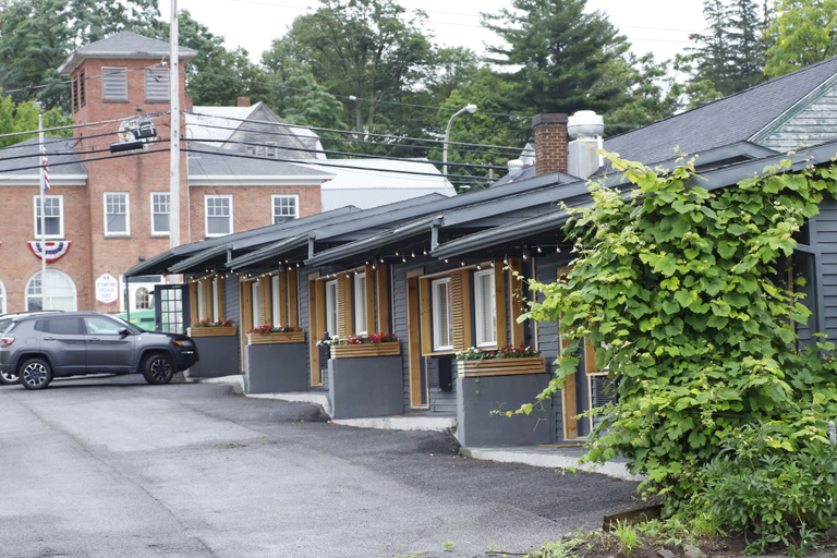 Exterior & Views 2, The Vine on main, Delaware