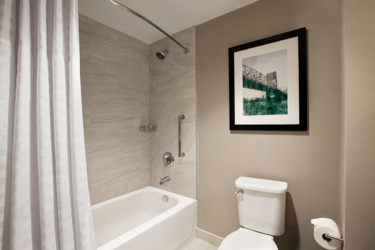 Bedroom 4, Embassy Suites by Hilton Wilmington Riverfront, New Hanover