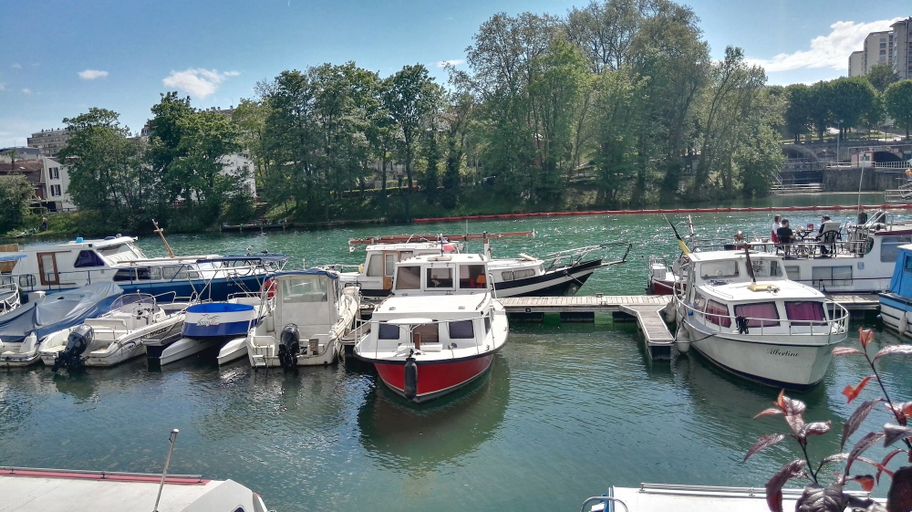 Others 4, Kyriad - Joinville-Le-Pont, Val-de-Marne