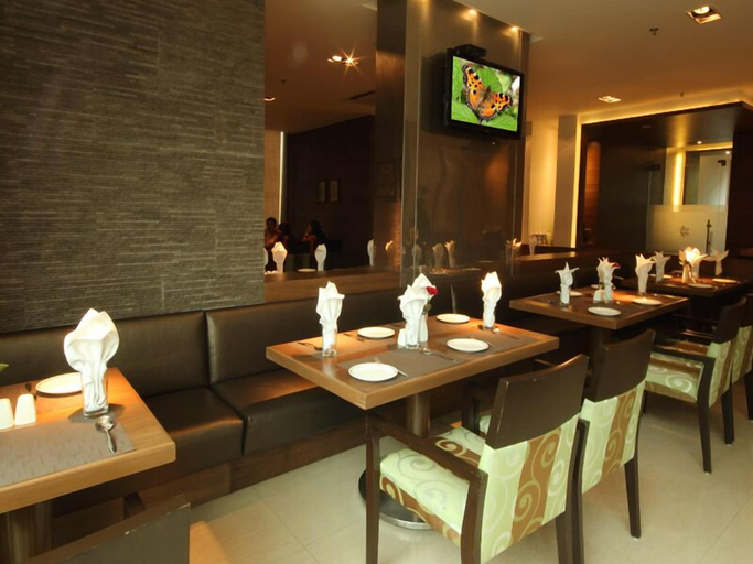 Food & Drinks 5, Landmark Residency, Mumbai Suburban
