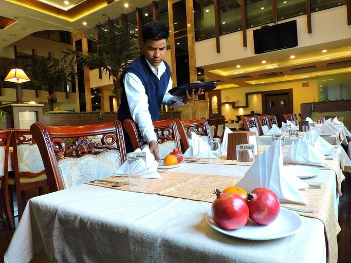 Food & Drinks 4, Devashish Hotel, Nainital