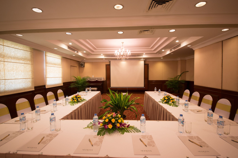 Business Facilities 4, Diamond Westlake Suites, Tây Hồ