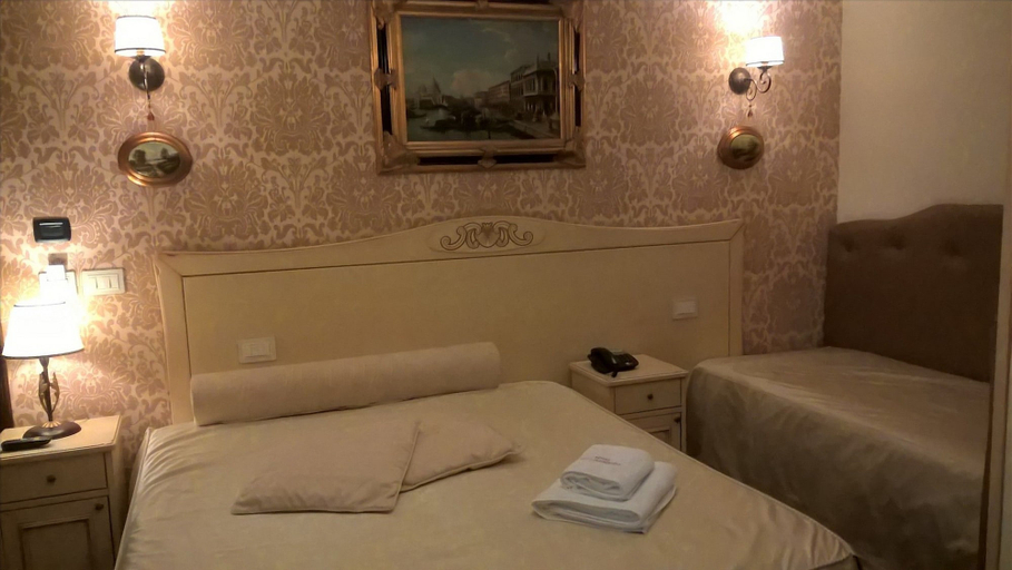 Bedroom 4, Hotel Villa Clementina, Salerno