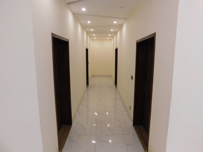Others 3, Empire Hotel, Lahore