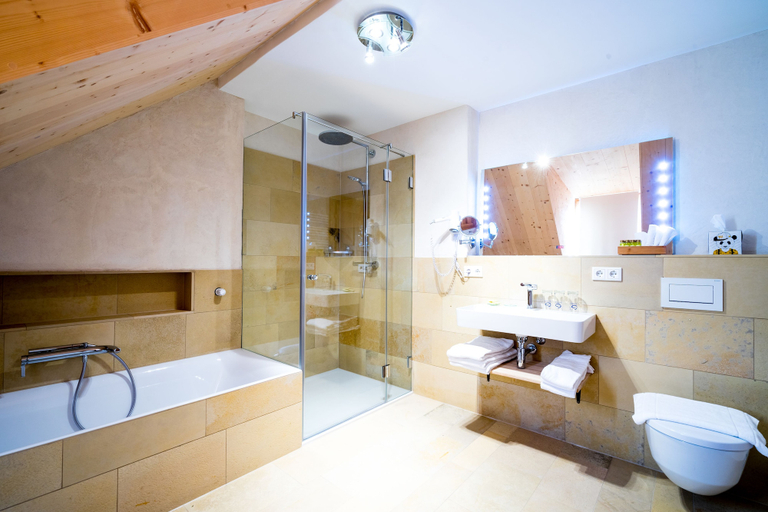 Bathroom 5, Hotel Rote 19, Regensburg