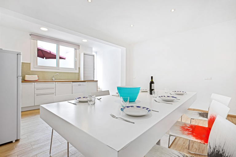 Others 4, Apartment Sicars, Girona