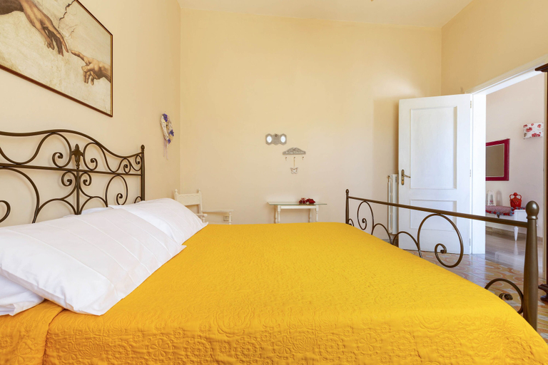 Bedroom 2, 2084 Villa Graziana, Taranto