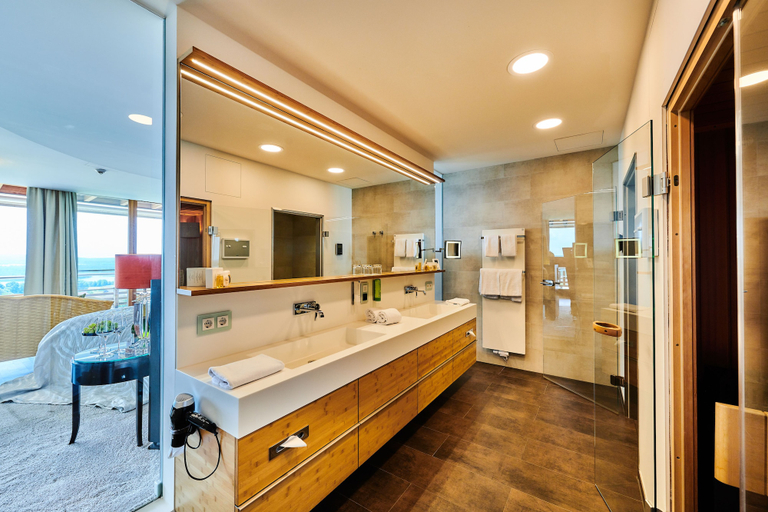 Bathroom 5, Der Birkenhof - Spa & Genuss Resort, Schwandorf