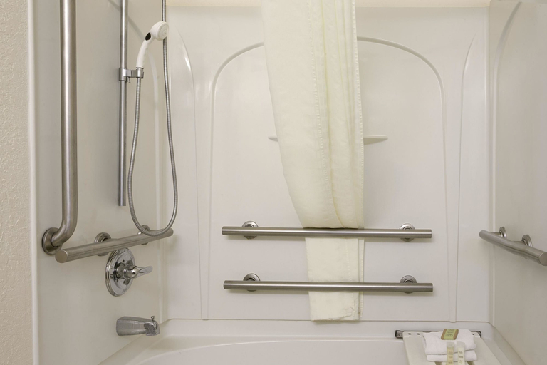 Bathroom 4, Super 8 by Wyndham Corydon, Harrison