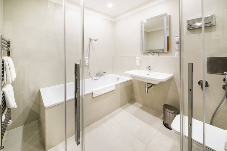 Bathroom 4, Parkhotel and Congress Center Pilsen, Plzeň