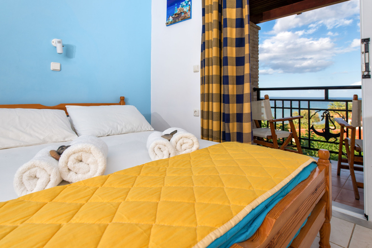 Bedroom 4, Calypso Studios, Ionian Islands
