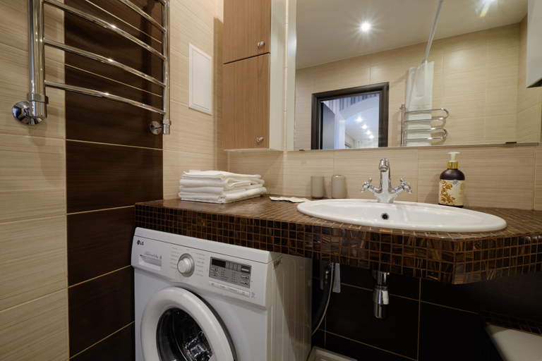 Bathroom 2, Center City Flats - Central SPB, Sankt-Peterburg gorsovet