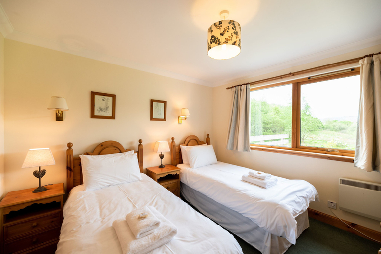 Bedroom 2, Capercaillie Cottage, Stirling