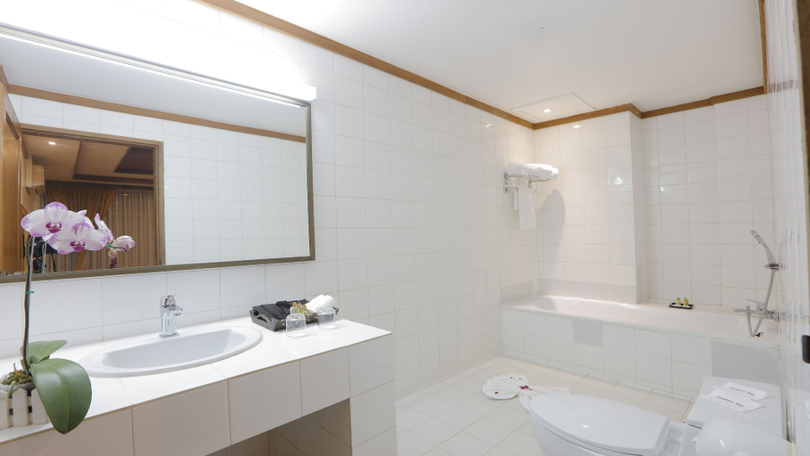 Bathroom 4, Amazing Kengtong Resort, Kengtung