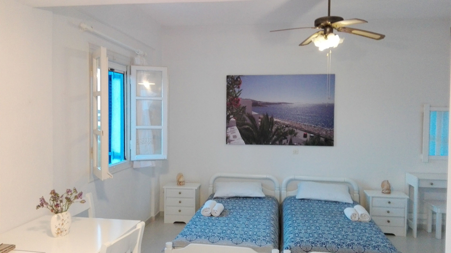Bedroom 3, Remvi Studios, South Aegean