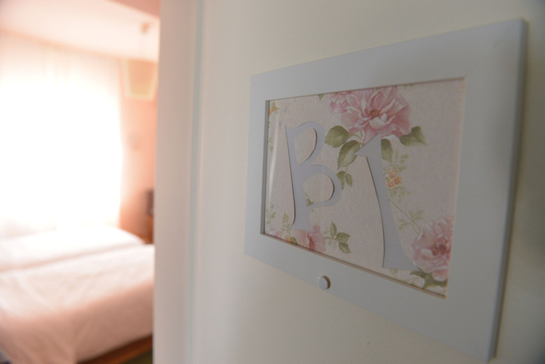 Bedroom 5, Guesthouse Vissinokipos, West Macedonia