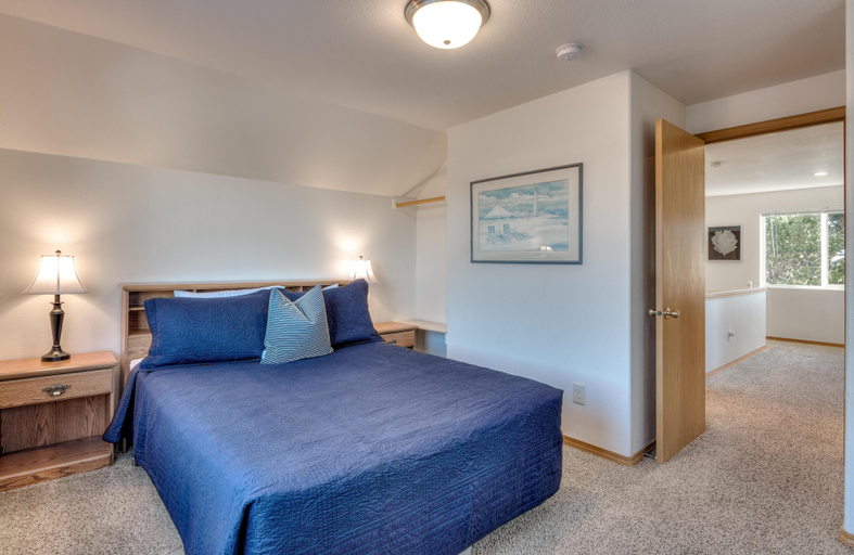 Bedroom 3, Beach Street Getaway- Seaside - Meredith Lodging, Clatsop