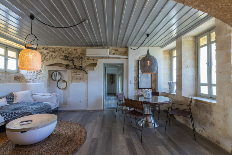 Others 5, Casa Vitae, Crete