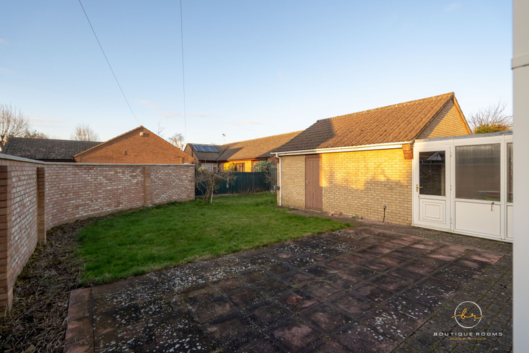 Exterior & Views, The Stylist Large Buddha House, Cambridgeshire