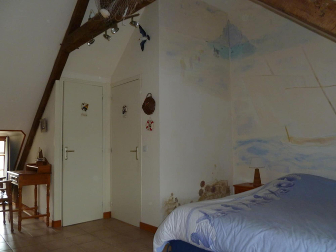 Bedroom 4, Chambres Les Champs de Roz, Ille-et-Vilaine