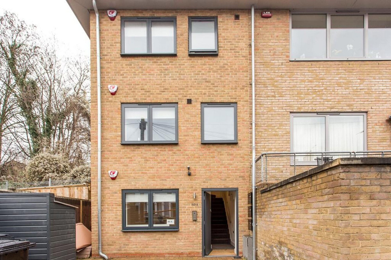 Exterior & Views 2, Manor House Studios By Morethanstays, London
