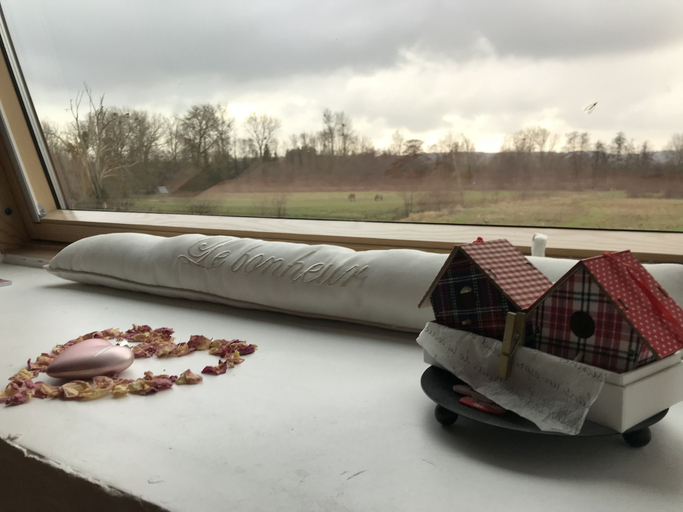 Bedroom 5, Les Aires en Scènes, Somme