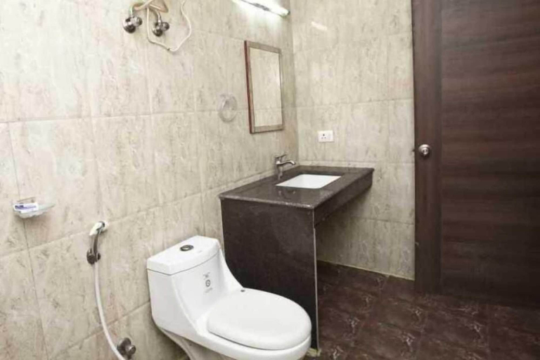 Bathroom 4, Hotel Arham Inn, Ranchi